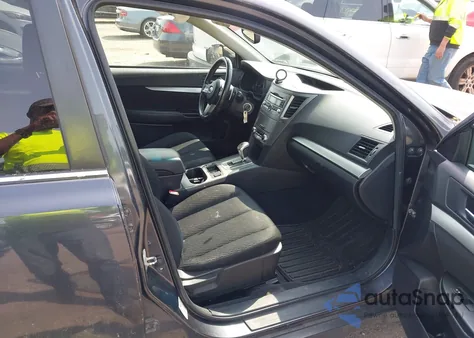 2010 Subaru Outback 2.5I Premium z USA, uszkodzony, nr VIN 4S4BRBCC2A3316608